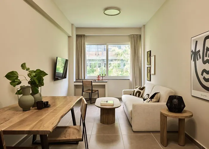 Finders Akadimias Suites
